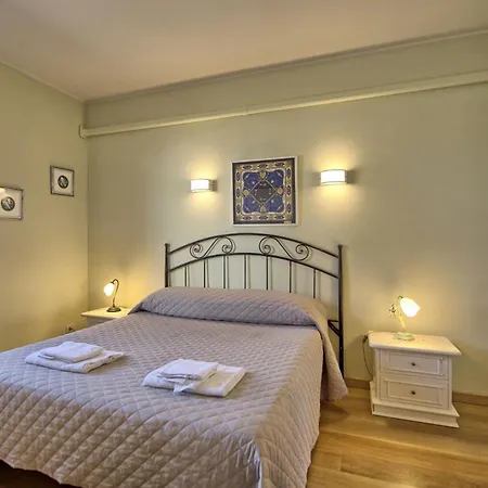 Casa Rossa By Posarellivillas Country house Luia
