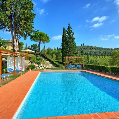 Country house Casa Rossa By Posarellivillas Luia