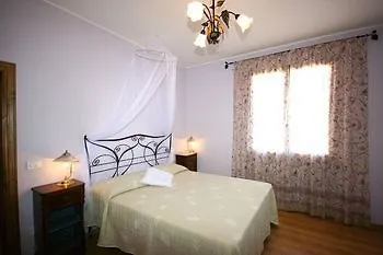 Casa Rossa By Posarellivillas